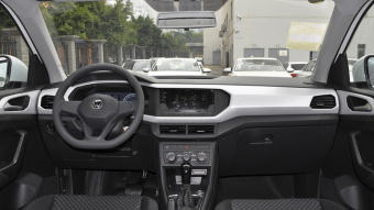 VW Tacqua Value Connect 1.5L AT